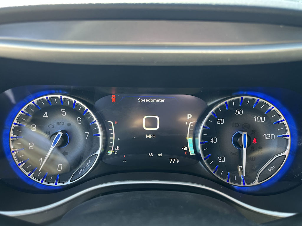 Thumbnail: 2025 Chrysler Voyager - 17