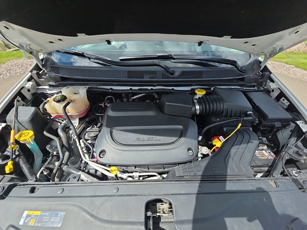 Thumbnail: 2020 Chrysler Voyager - 9