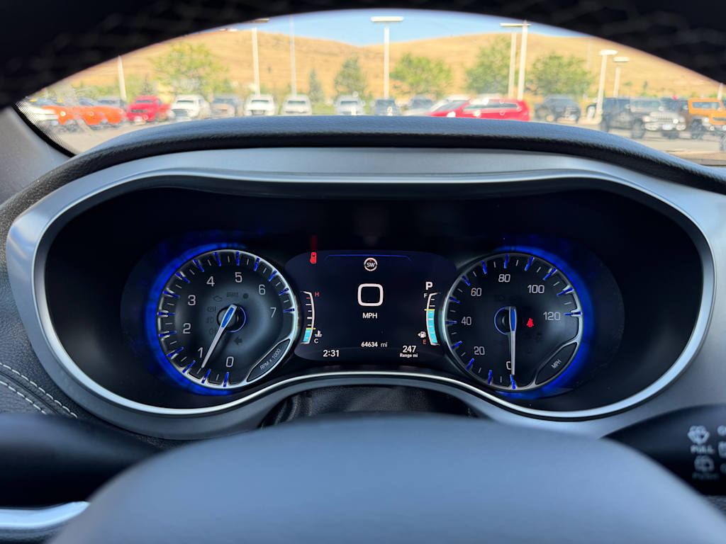 Thumbnail: 2025 Chrysler Pacifica - 13