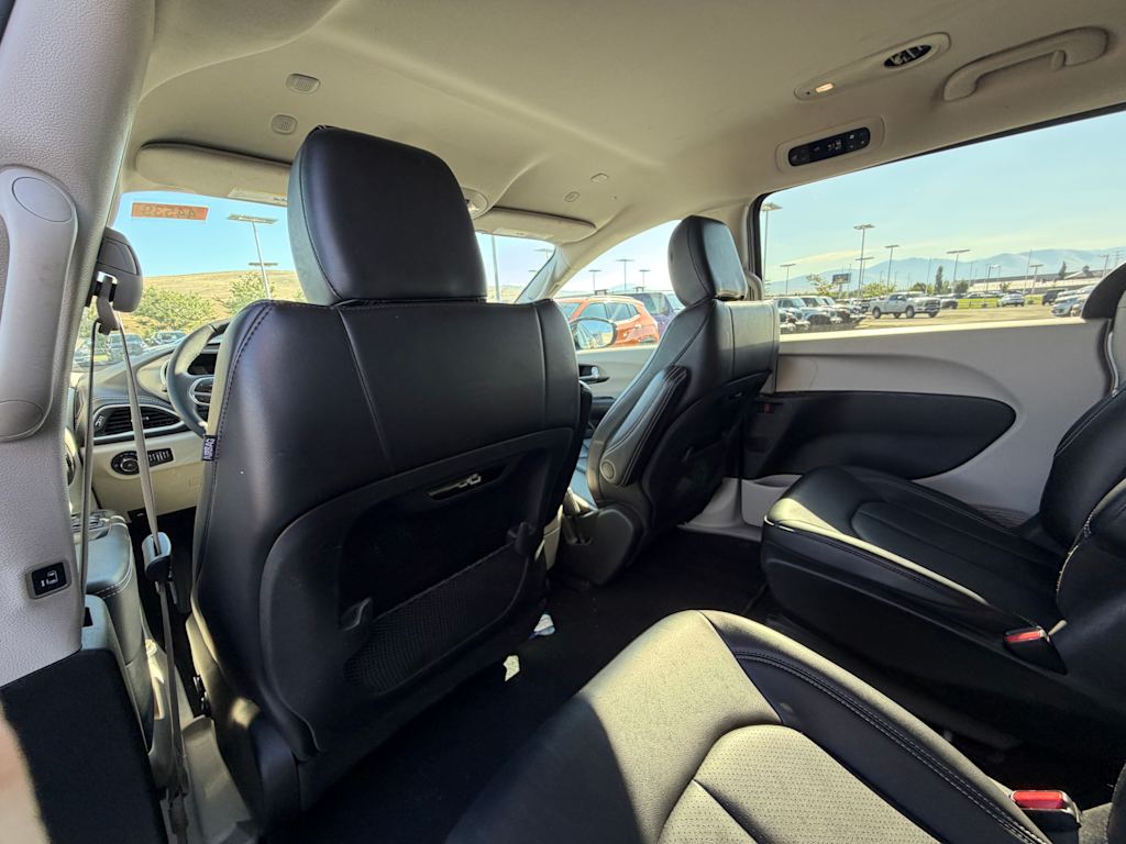 Thumbnail: 2024 Chrysler Pacifica - 23