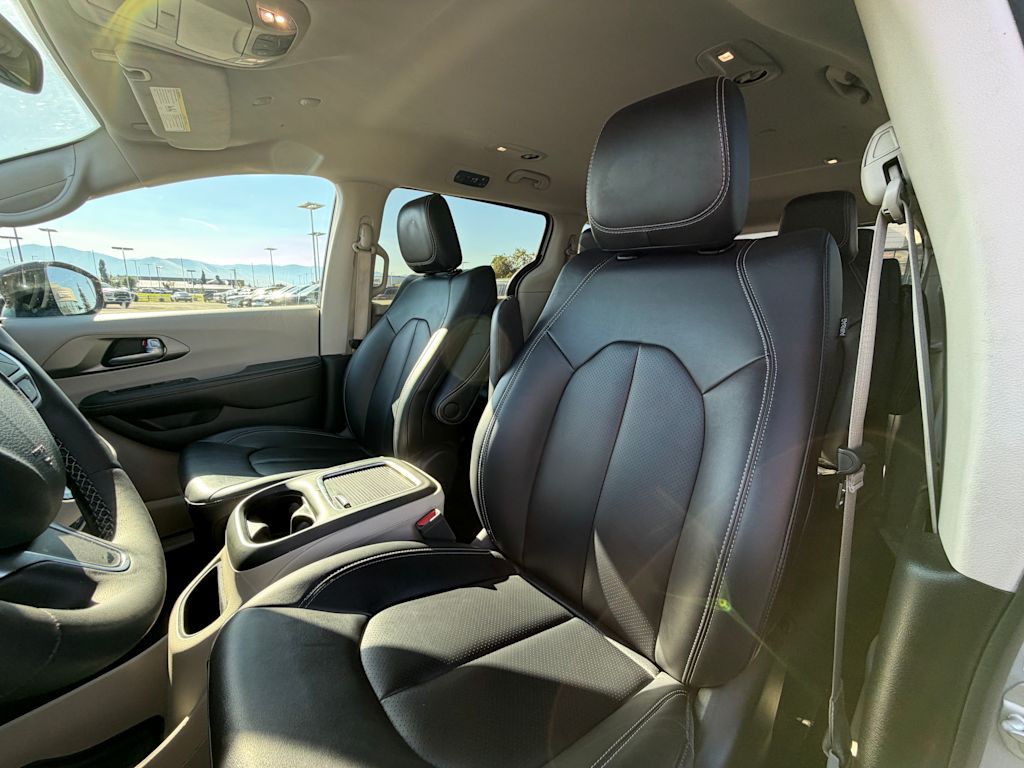 Thumbnail: 2024 Chrysler Pacifica - 7