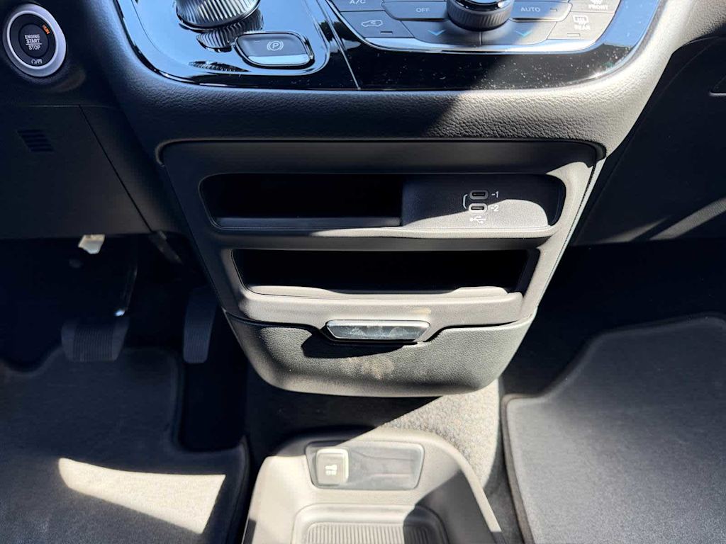 Thumbnail: 2027 Chrysler Pacifica - 24