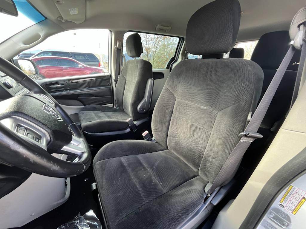 Thumbnail: 2016 Dodge Grand Caravan - 12