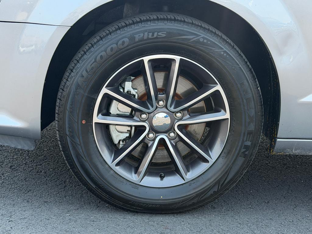 Thumbnail: 2016 Dodge Grand Caravan - 18