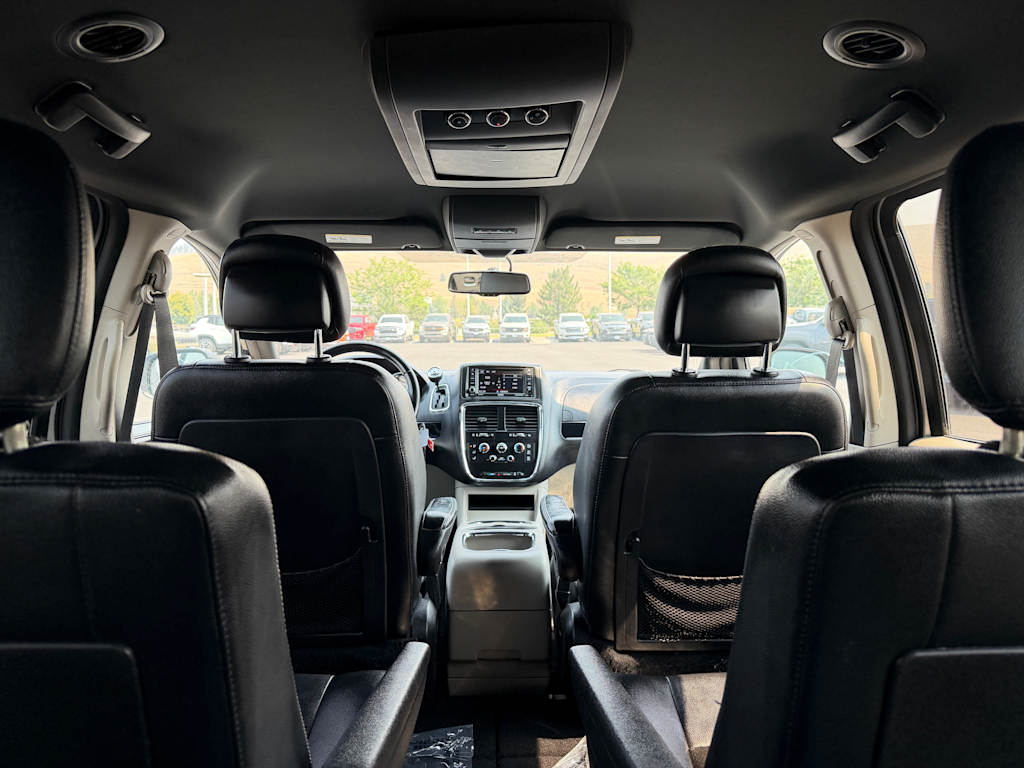 Thumbnail: 2016 Dodge Grand Caravan - 25