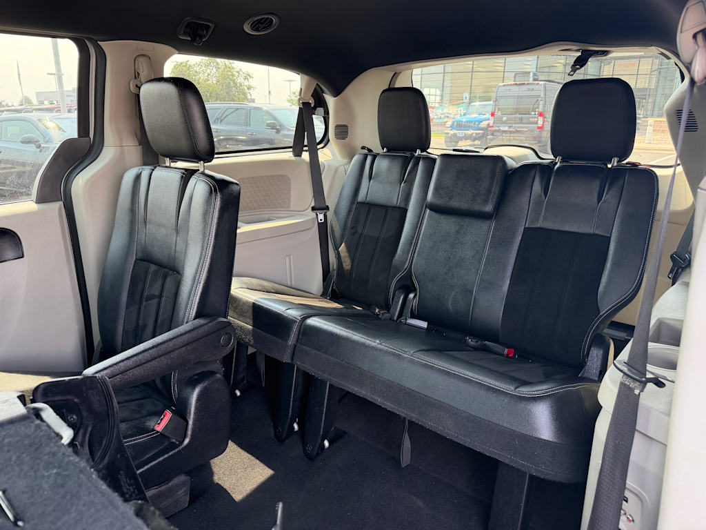 Thumbnail: 2016 Dodge Grand Caravan - 27