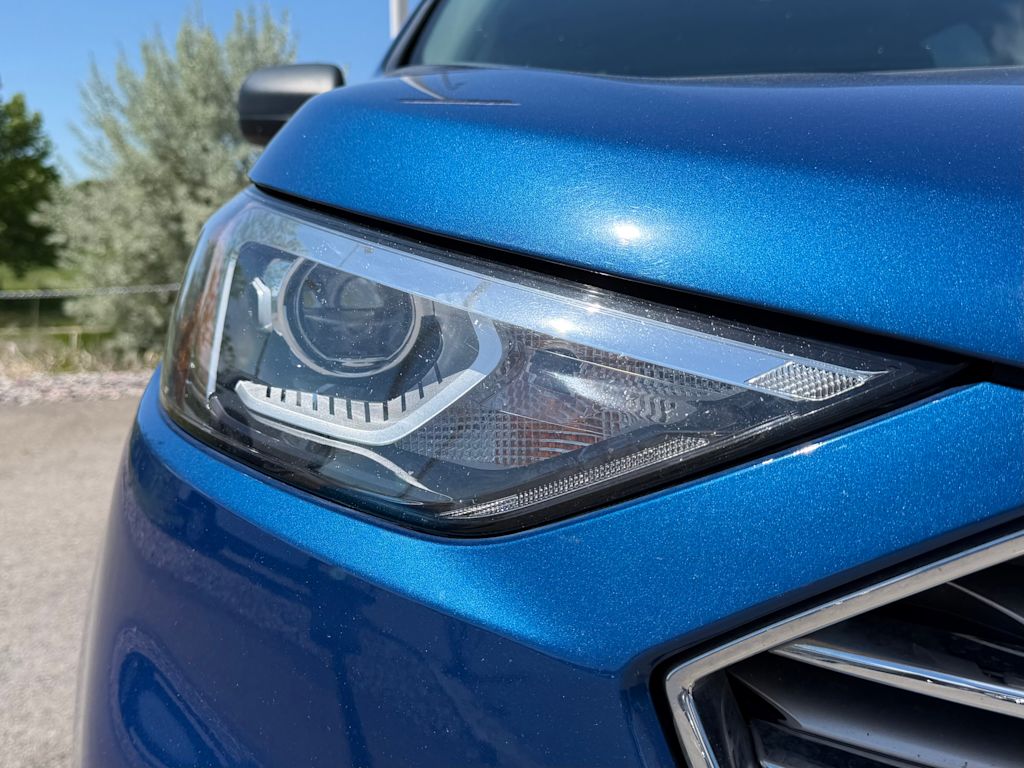 Thumbnail: 2022 Ford Edge - 16