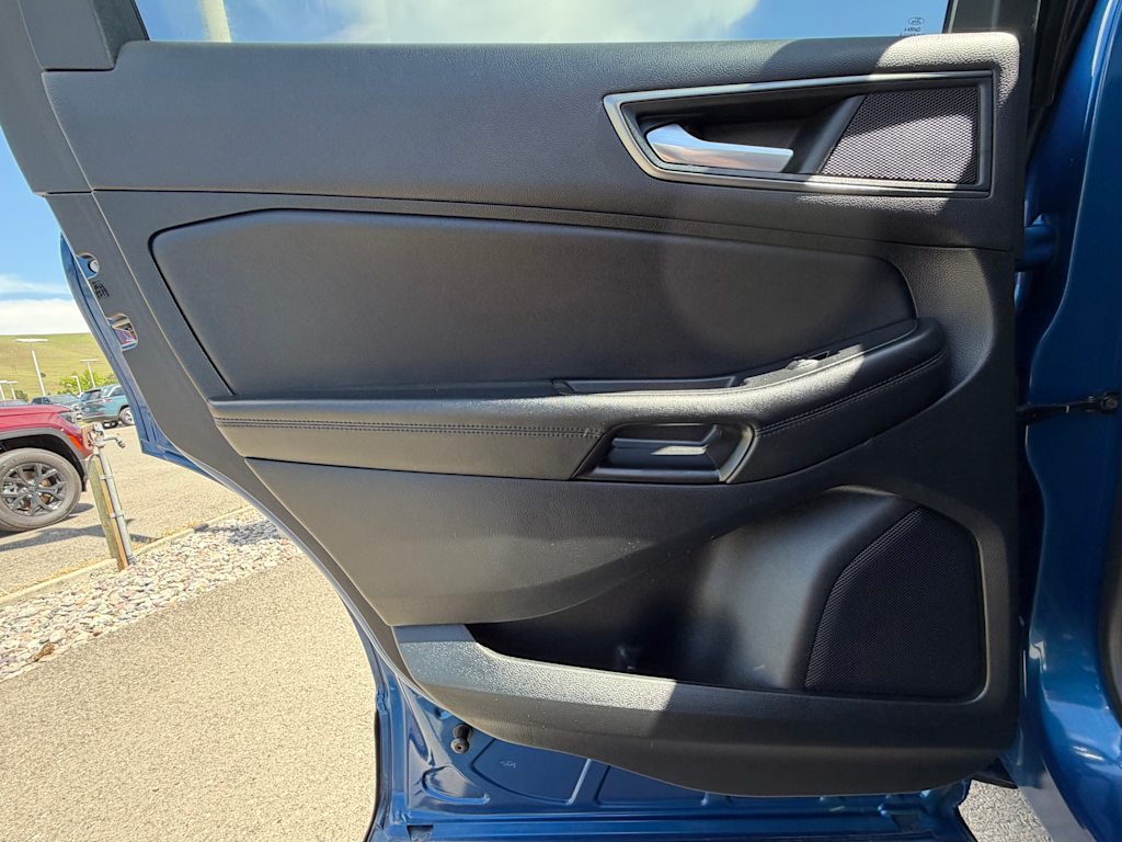 Thumbnail: 2022 Ford Edge - 25