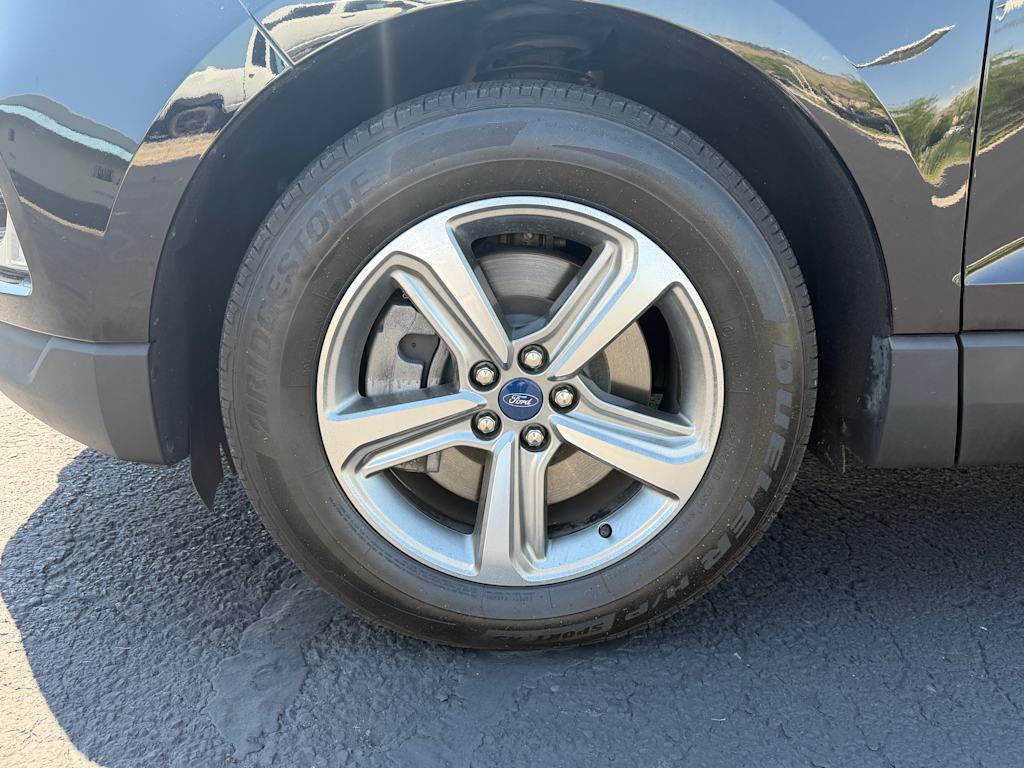 Thumbnail: 2022 Ford Edge - 5