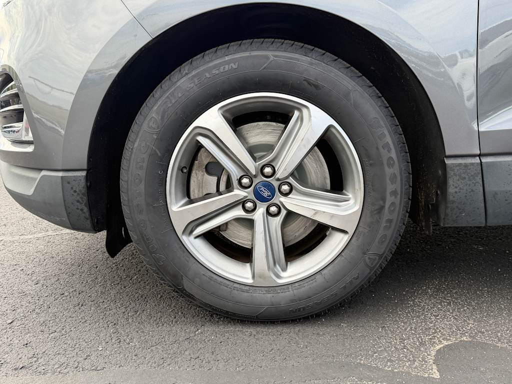 Thumbnail: 2021 Ford Edge - 5