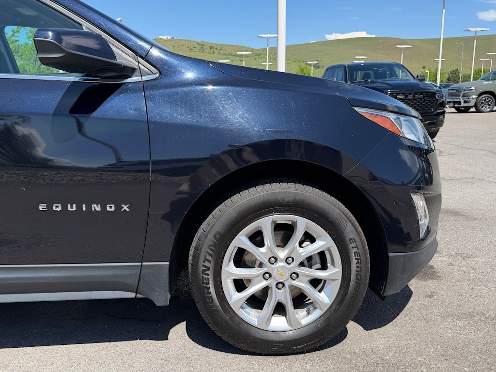 Thumbnail: 2021 Chevrolet Equinox - 6