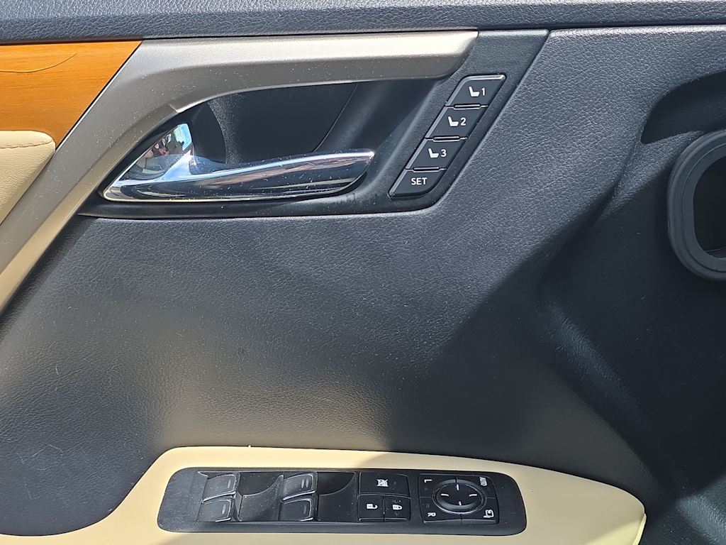 Thumbnail: 2021 Lexus RX - 23