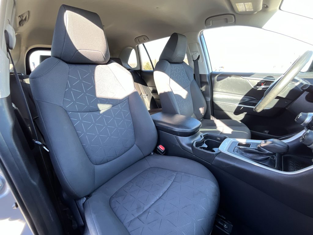 Thumbnail: 2021 Toyota RAV4 - 12