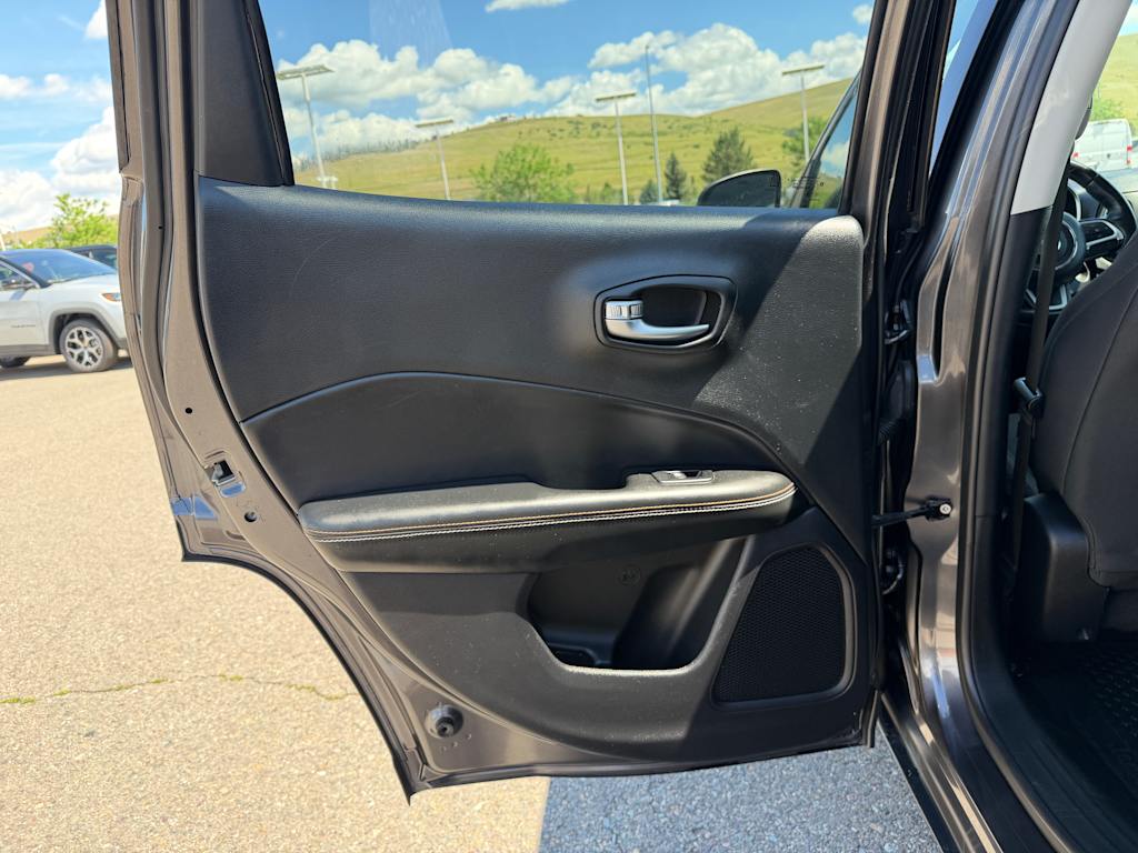 Thumbnail: 2017 Jeep Compass - 23