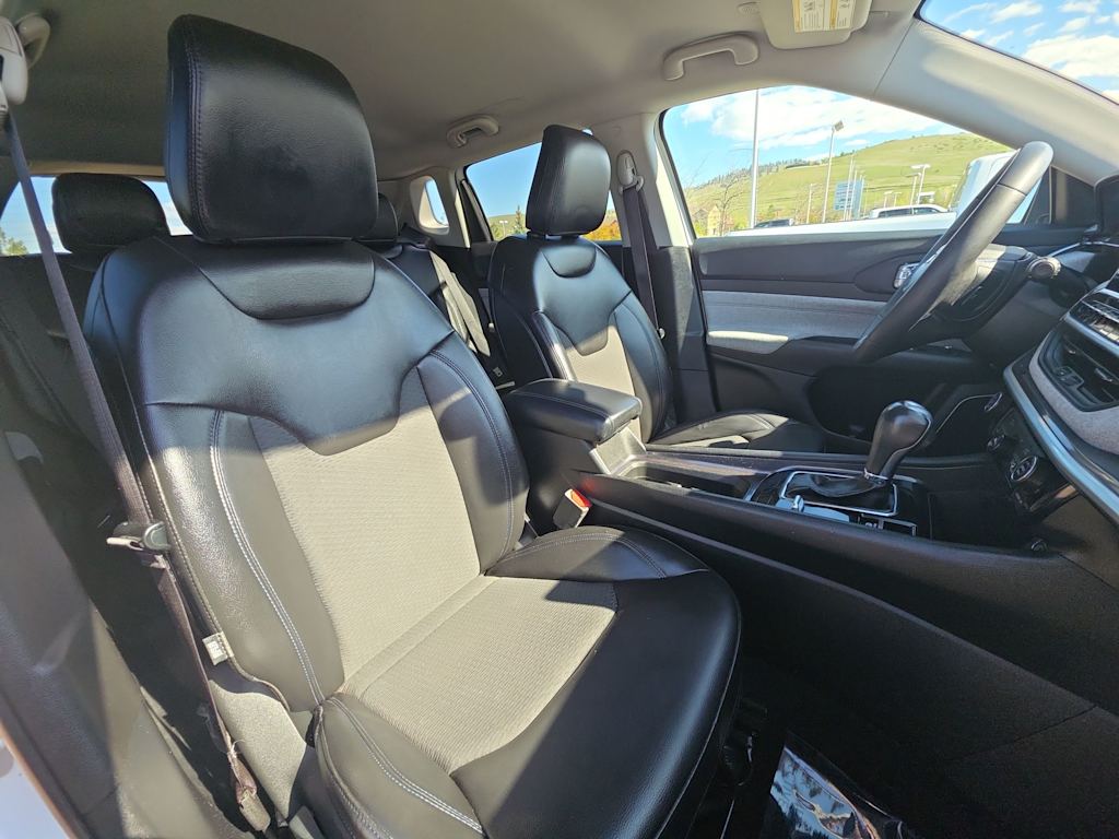 Thumbnail: 2022 Jeep Compass - 12