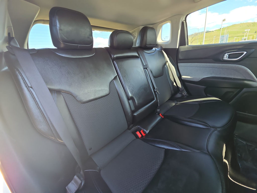 Thumbnail: 2022 Jeep Compass - 21