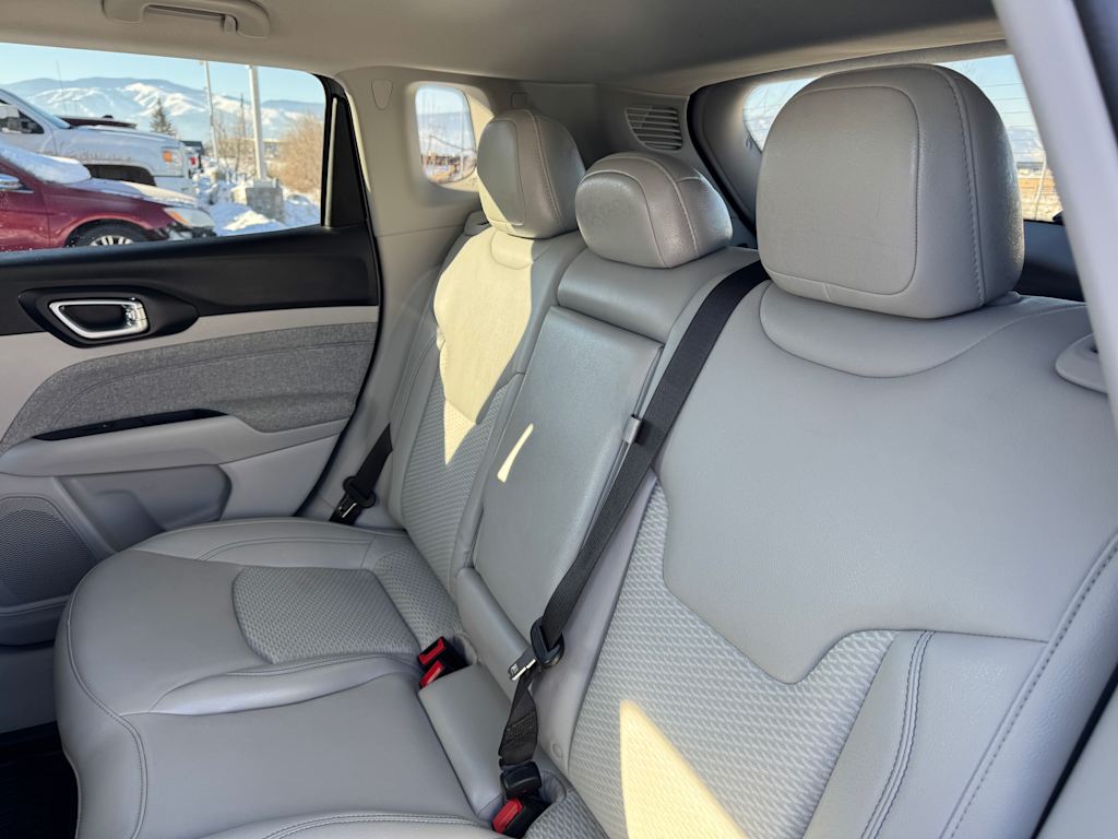2022 Jeep Compass Latitude 10