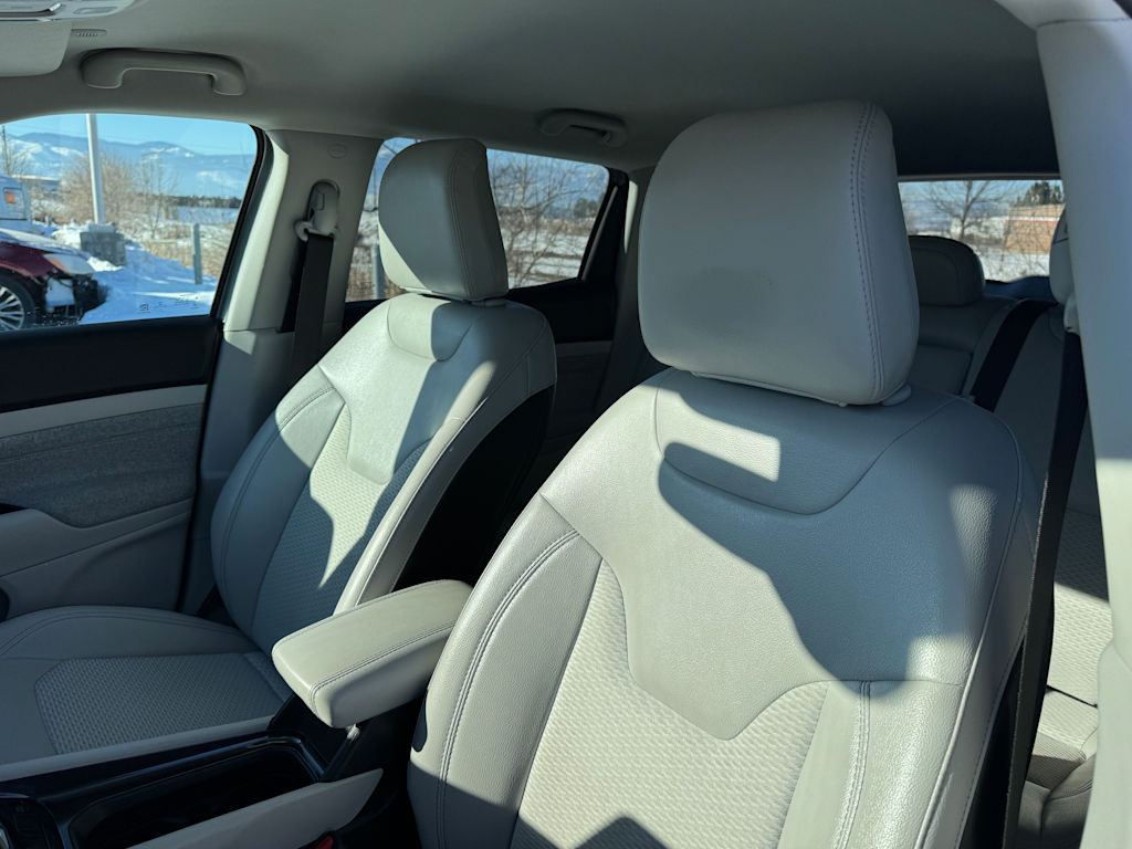 2022 Jeep Compass Latitude 9
