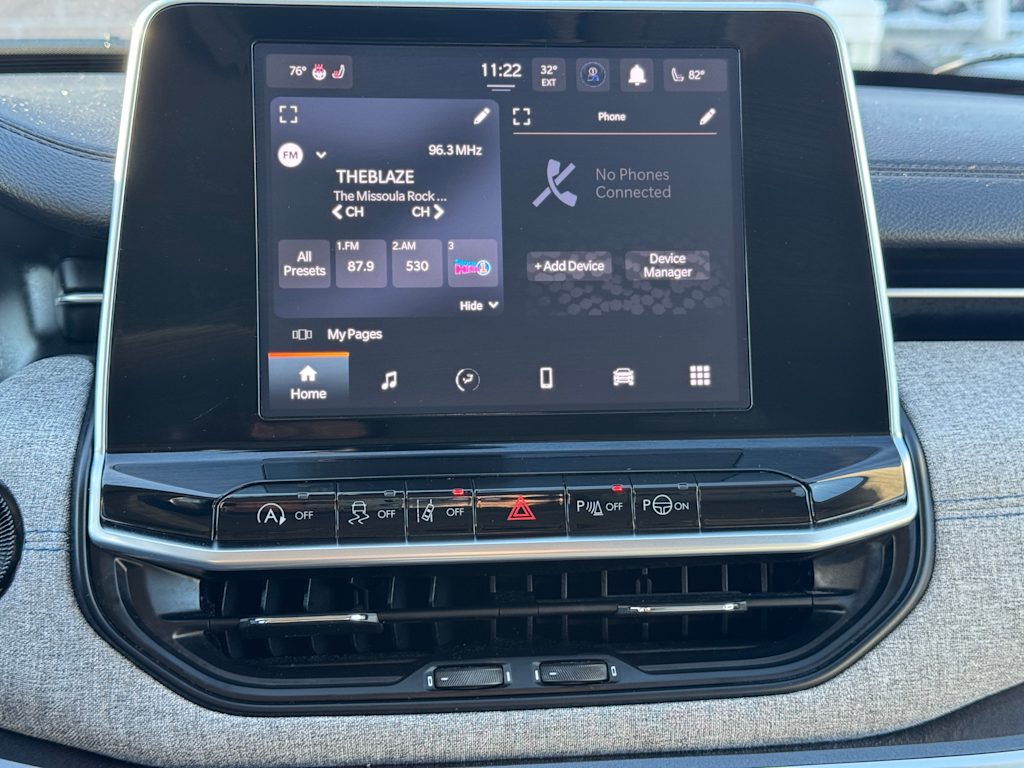 2022 Jeep Compass Latitude 26
