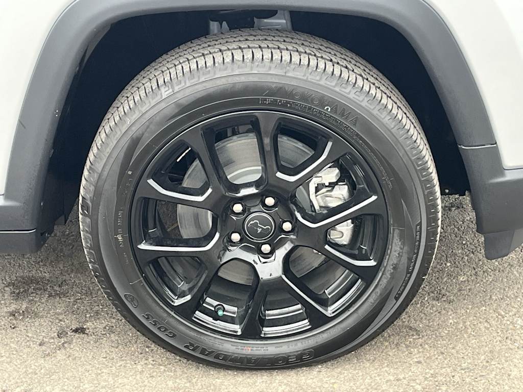 Thumbnail: 2026 Jeep Compass - 8