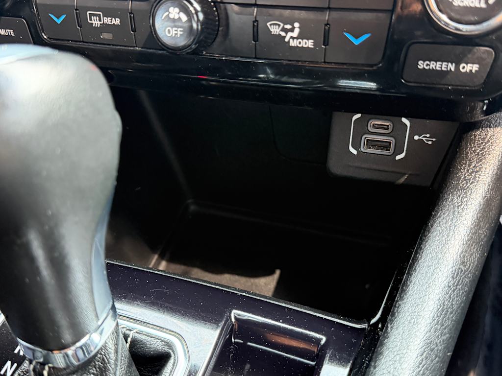 Thumbnail: 2022 Jeep Compass - 21