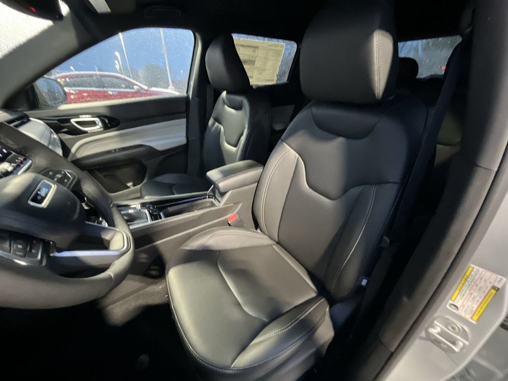 Thumbnail: 2026 Jeep Compass - 11