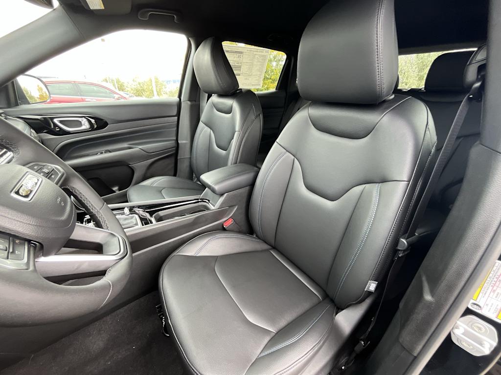 Thumbnail: 2026 Jeep Compass - 11
