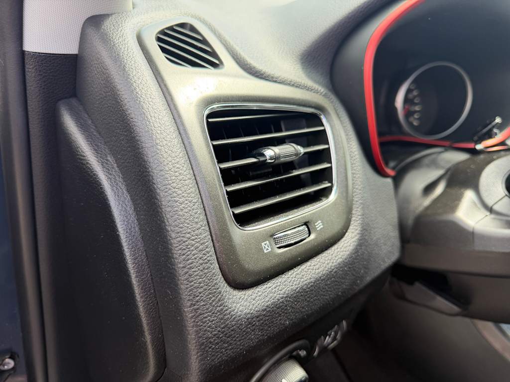Thumbnail: 2018 Jeep Compass - 23