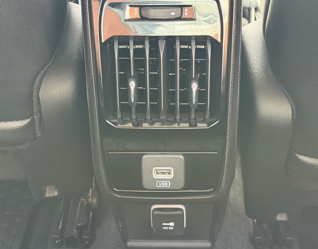 Thumbnail: 2022 Jeep Compass - 22