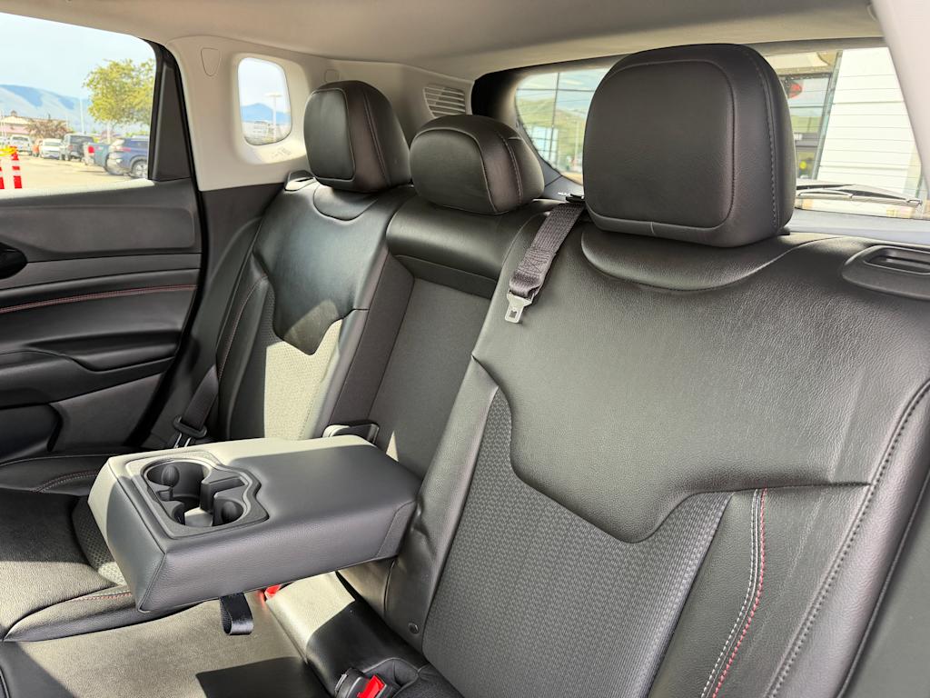 Thumbnail: 2022 Jeep Compass - 23