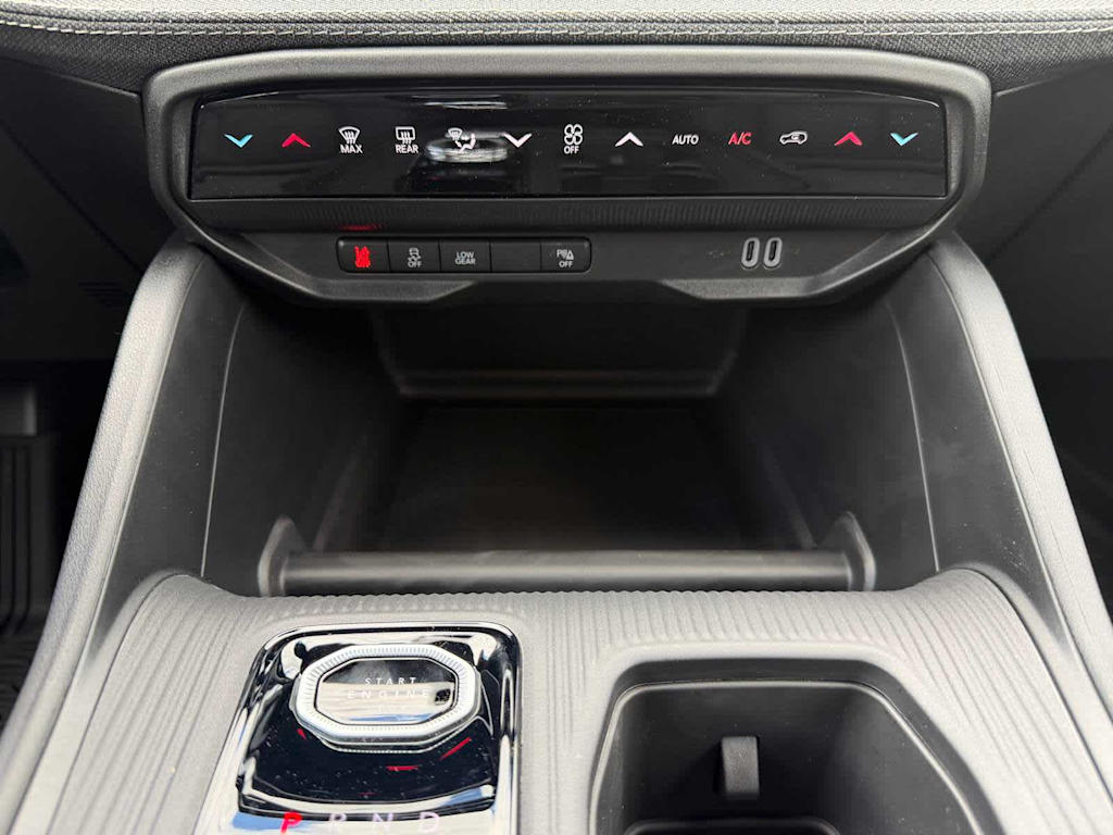 Thumbnail: 2026 Jeep Cherokee - 32