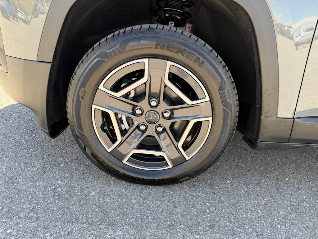 Thumbnail: 2026 Jeep Cherokee - 5