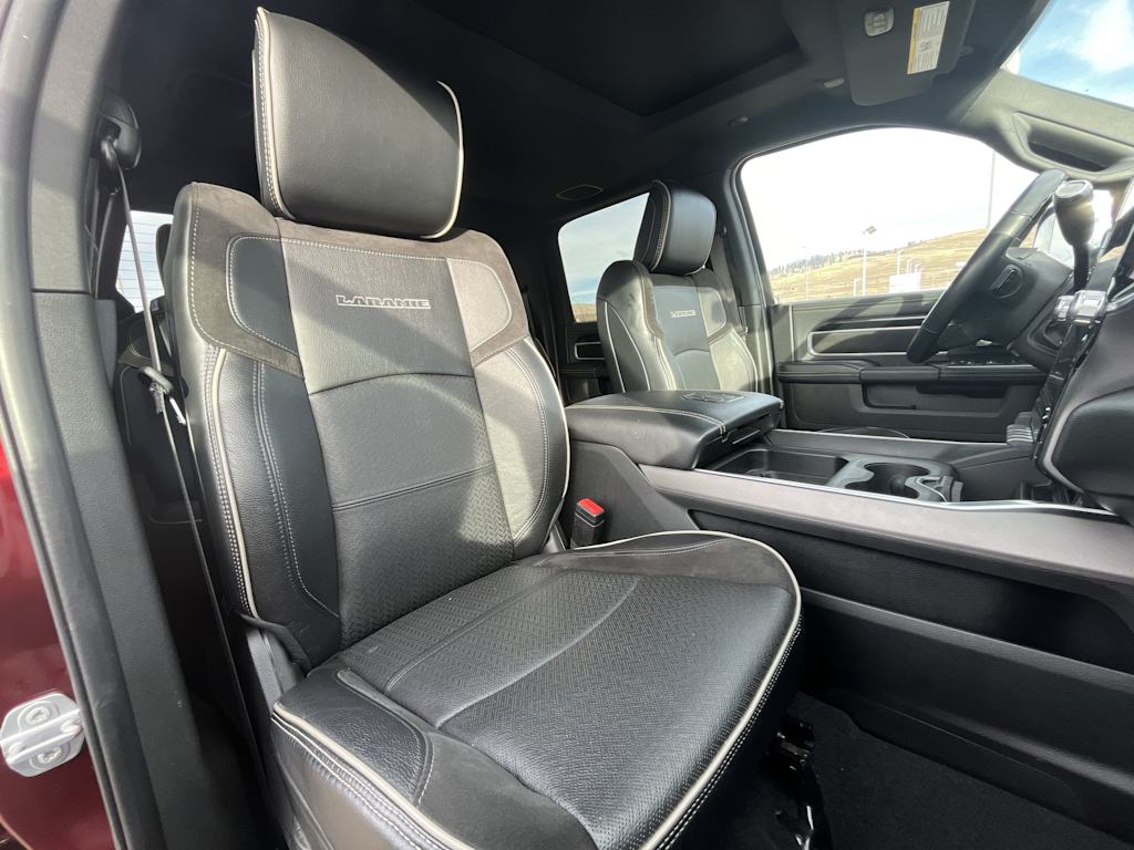 2022 RAM 3500 Laramie 11