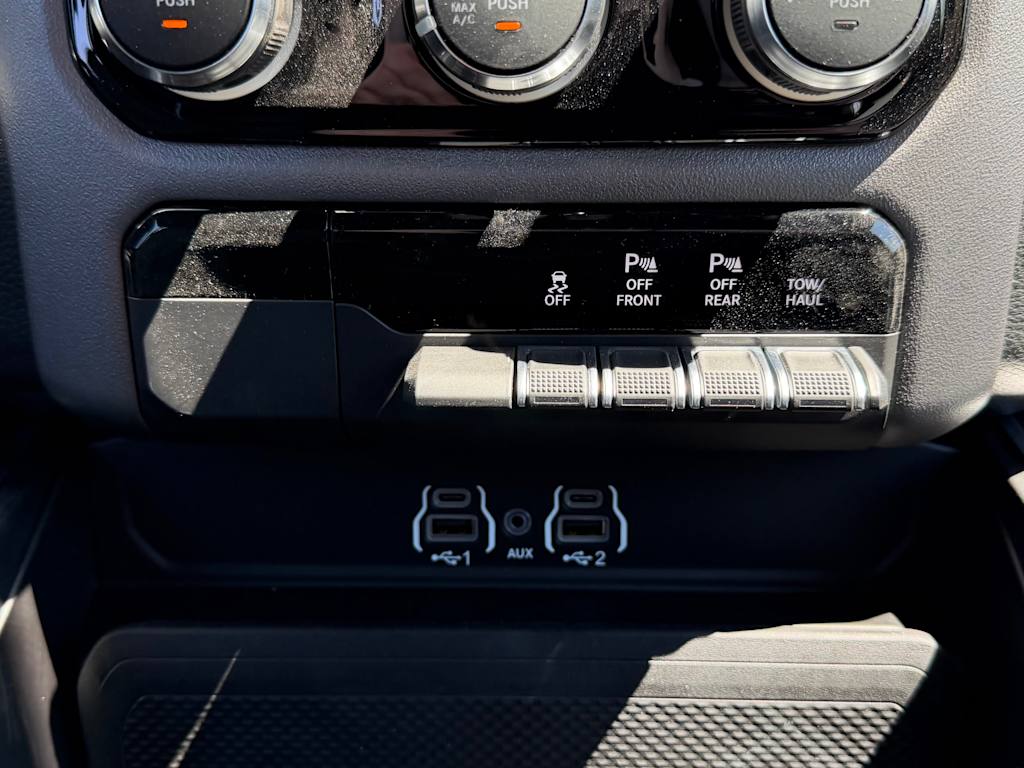 Thumbnail: 2026 RAM 1500 - 23