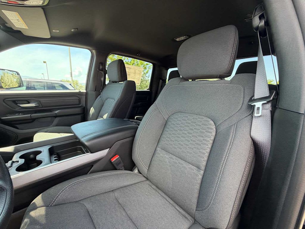 Thumbnail: 2026 RAM 1500 - 7