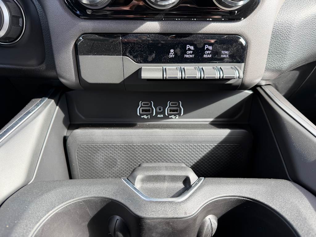 Thumbnail: 2026 RAM 1500 - 25