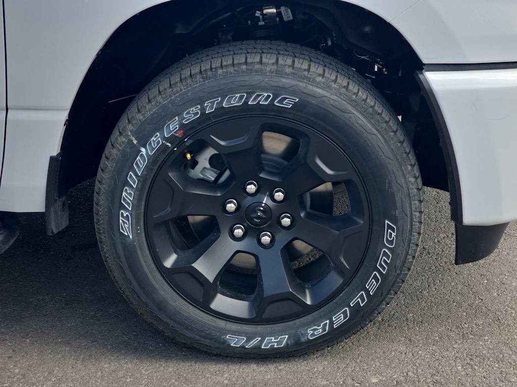 Thumbnail: 2026 RAM 1500 - 7