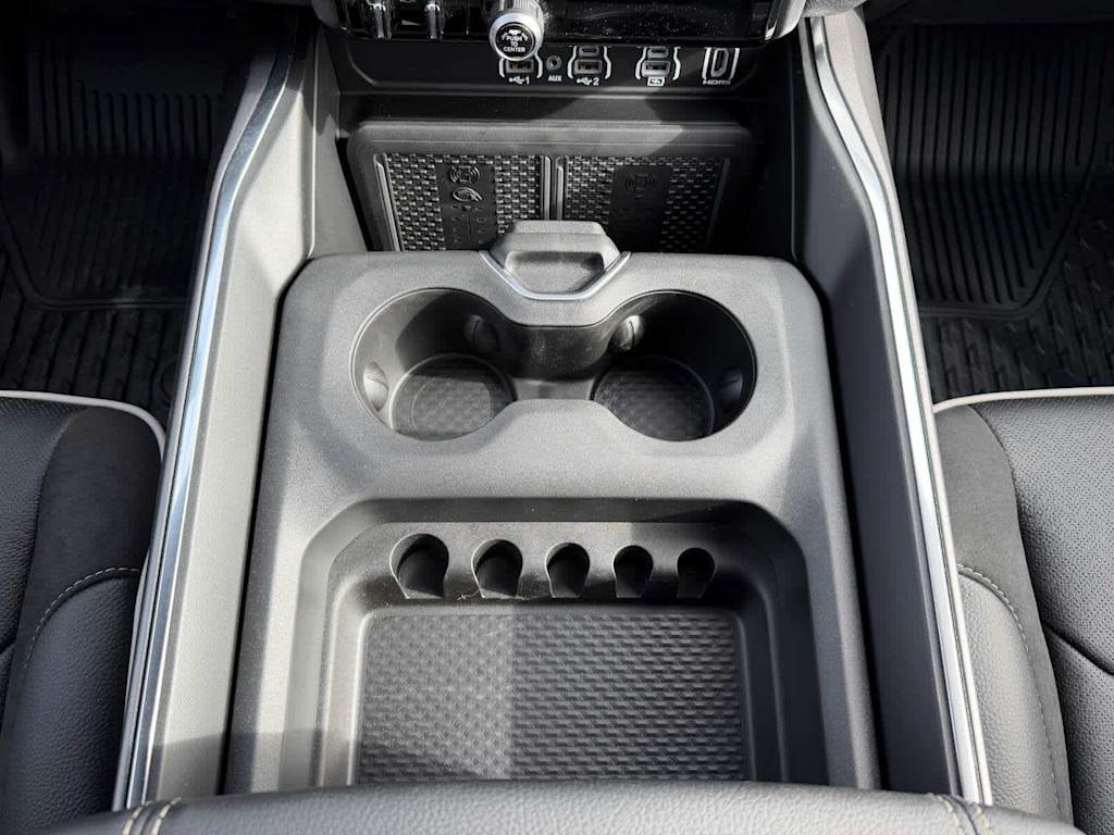 Thumbnail: 2026 RAM 1500 - 13
