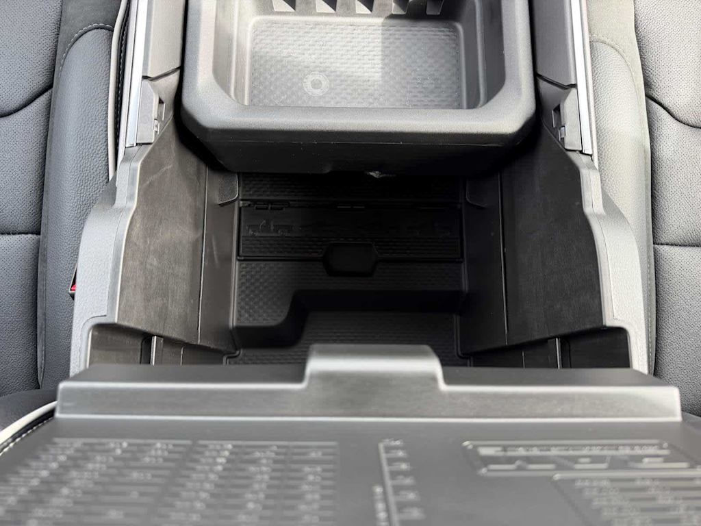 Thumbnail: 2026 RAM 1500 - 32
