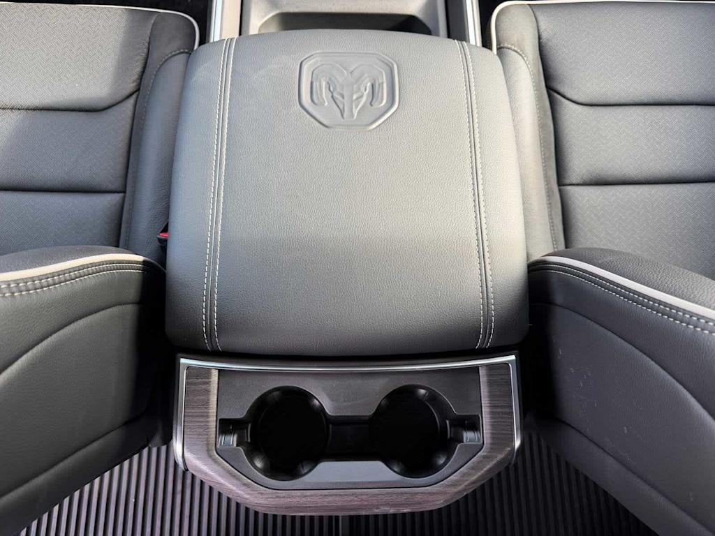 Thumbnail: 2026 RAM 1500 - 32