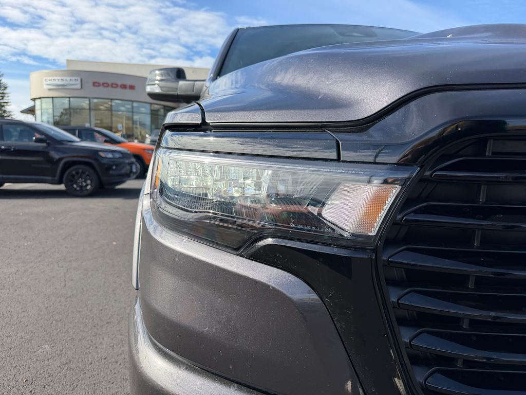 Thumbnail: 2026 RAM 1500 - 18