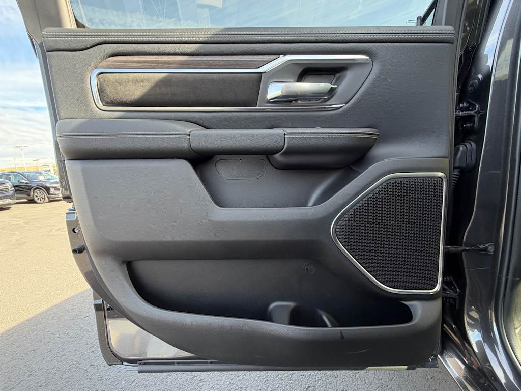 Thumbnail: 2026 RAM 1500 - 26