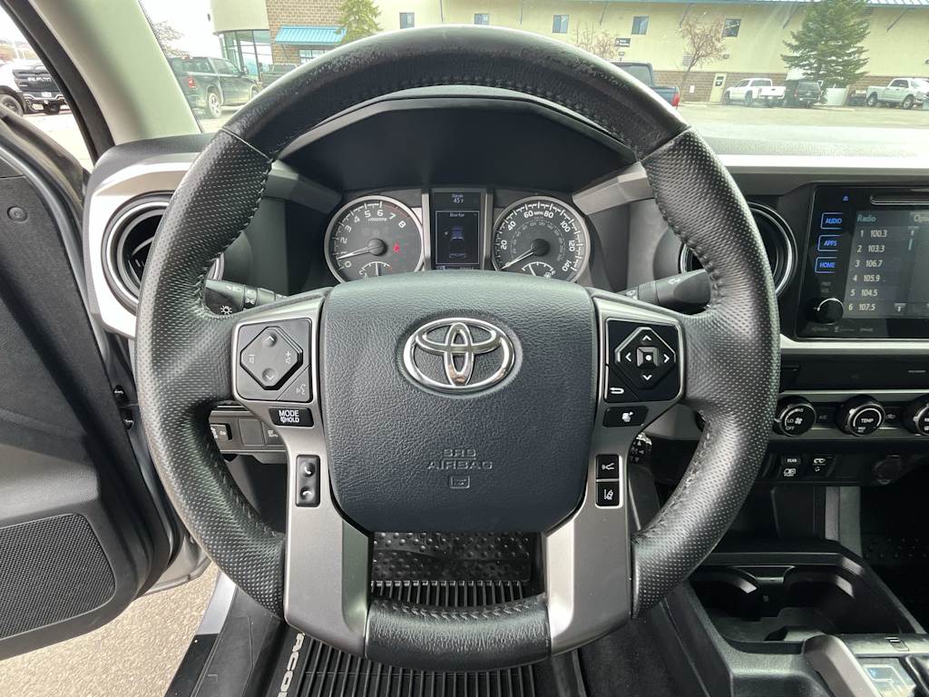 Thumbnail: 2019 Toyota Tacoma - 14