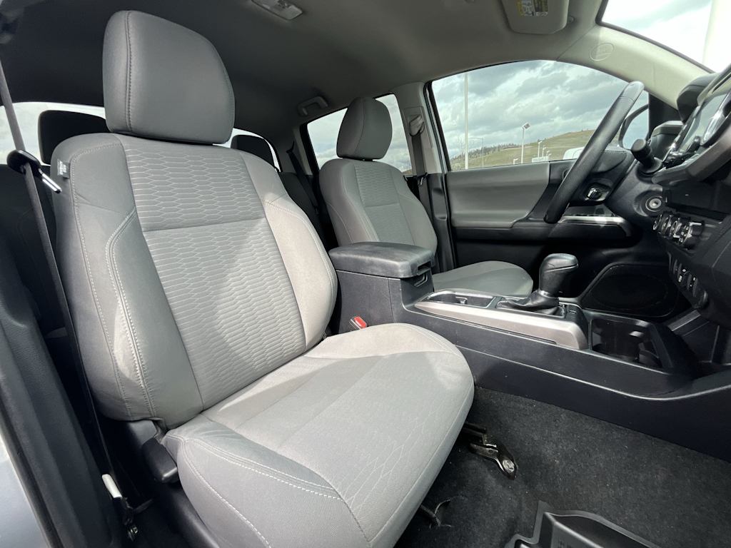 Thumbnail: 2019 Toyota Tacoma - 21