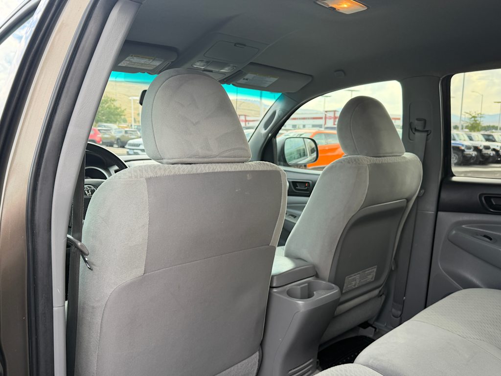 Thumbnail: 2011 Toyota Tacoma - 27