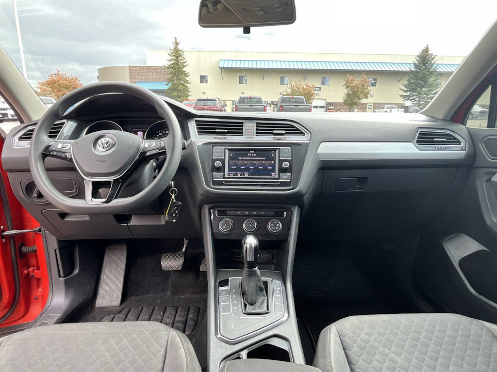 Thumbnail: 2019 Volkswagen Tiguan - 10