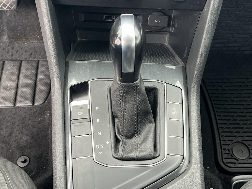 Thumbnail: 2019 Volkswagen Tiguan - 16