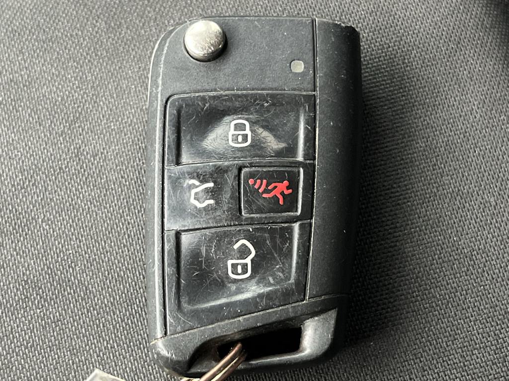 Thumbnail: 2019 Volkswagen Tiguan - 19