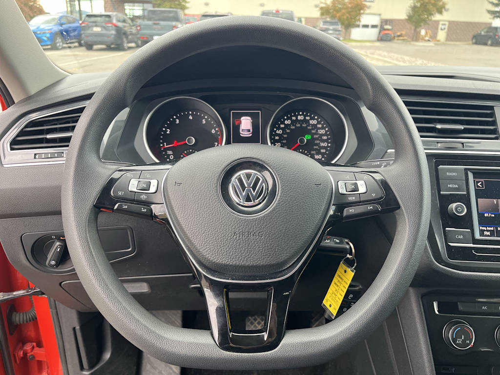 Thumbnail: 2019 Volkswagen Tiguan - 14