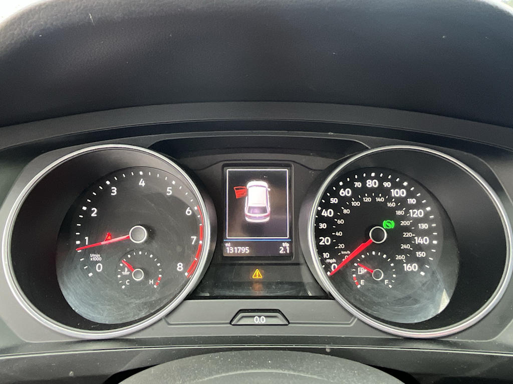 Thumbnail: 2019 Volkswagen Tiguan - 17